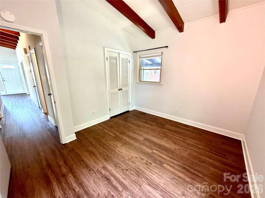 1511 Briarfield Drive, Charlotte, NC 28205.  MLS# CAR4367587, YatesRealty ID 10802. 