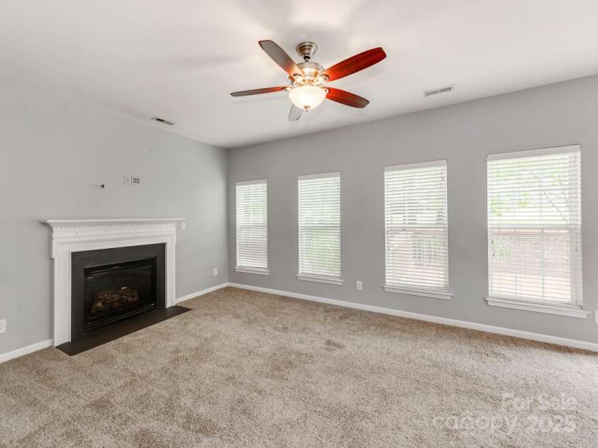 431 Harvest Terrace, Lake Wylie, SC 29710.  MLS# CAR4243638, YatesRealty ID 10806. 