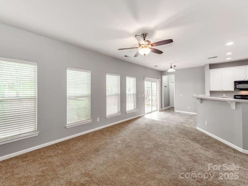 431 Harvest Terrace, Lake Wylie, SC 29710.  MLS# CAR4243638, YatesRealty ID 10806. 