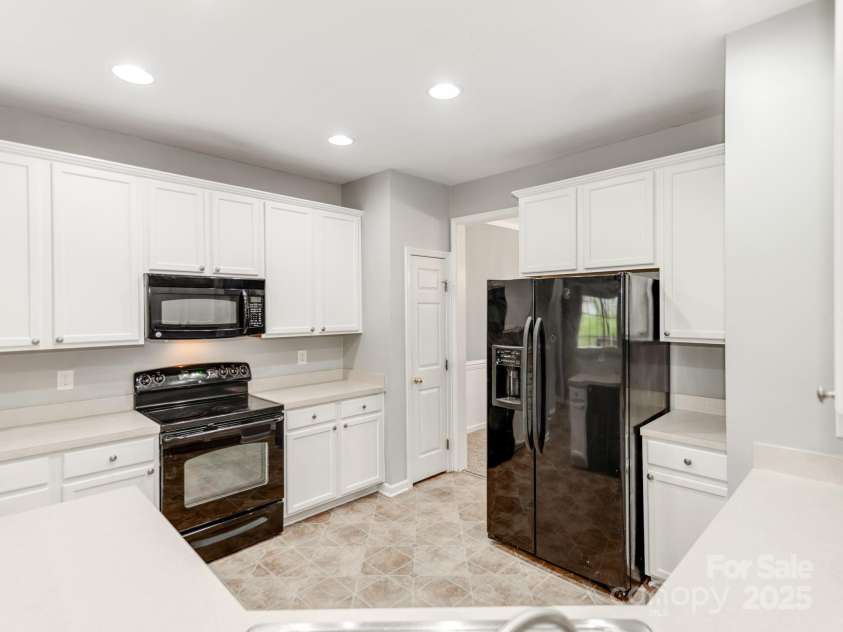 431 Harvest Terrace, Lake Wylie, SC 29710.  MLS# CAR4243638, YatesRealty ID 10806. 