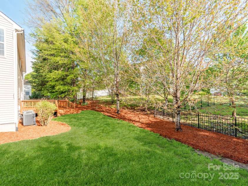 431 Harvest Terrace, Lake Wylie, SC 29710.  MLS# CAR4243638, YatesRealty ID 10806. 