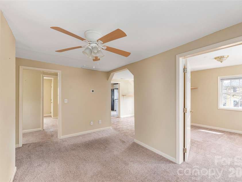 448 Sand Hill Road, Asheville, NC 28806.  MLS# CAR4360451, YatesRealty ID 10806. Upper Unit