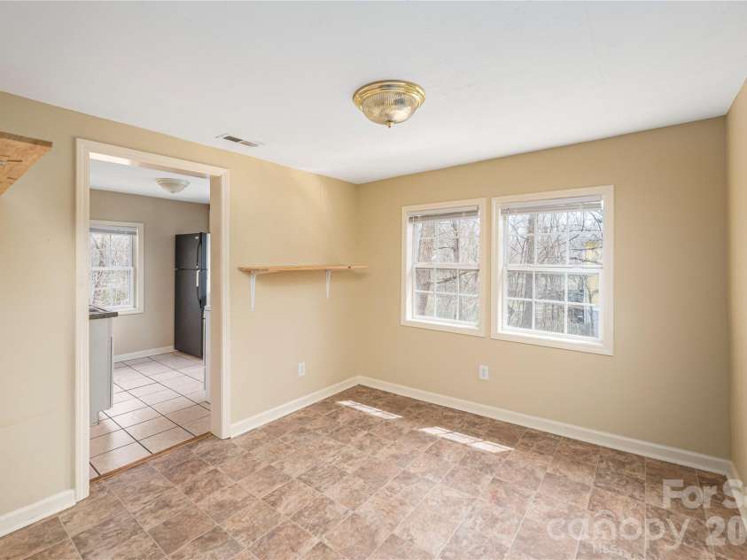 448 Sand Hill Road, Asheville, NC 28806.  MLS# CAR4360451, YatesRealty ID 10806. Upper Unit