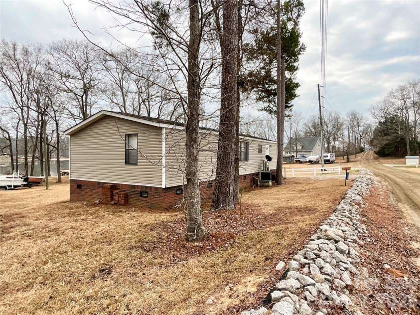 2329 Dolan Lane, Liberty Hill, SC 29074.  MLS# CAR4220837, YatesRealty ID 10807. 