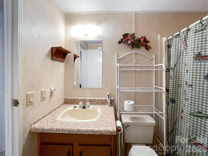 2329 Dolan Lane, Liberty Hill, SC 29074.  MLS# CAR4220837, YatesRealty ID 10807. 