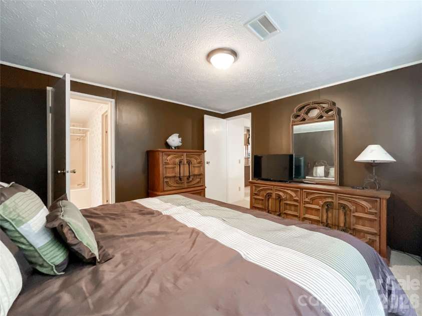 2329 Dolan Lane, Liberty Hill, SC 29074.  MLS# CAR4220837, YatesRealty ID 10807. 