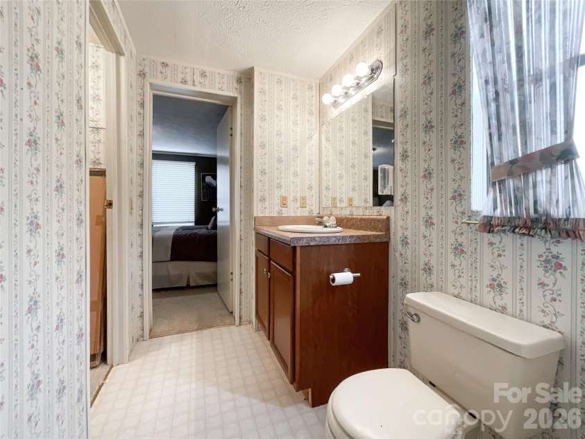 2329 Dolan Lane, Liberty Hill, SC 29074.  MLS# CAR4220837, YatesRealty ID 10807. 