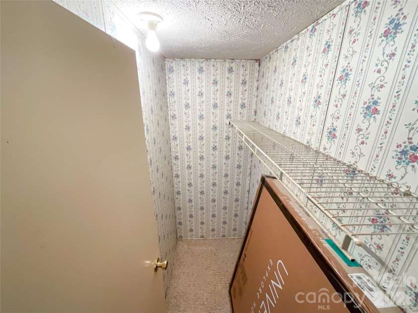 2329 Dolan Lane, Liberty Hill, SC 29074.  MLS# CAR4220837, YatesRealty ID 10807. 