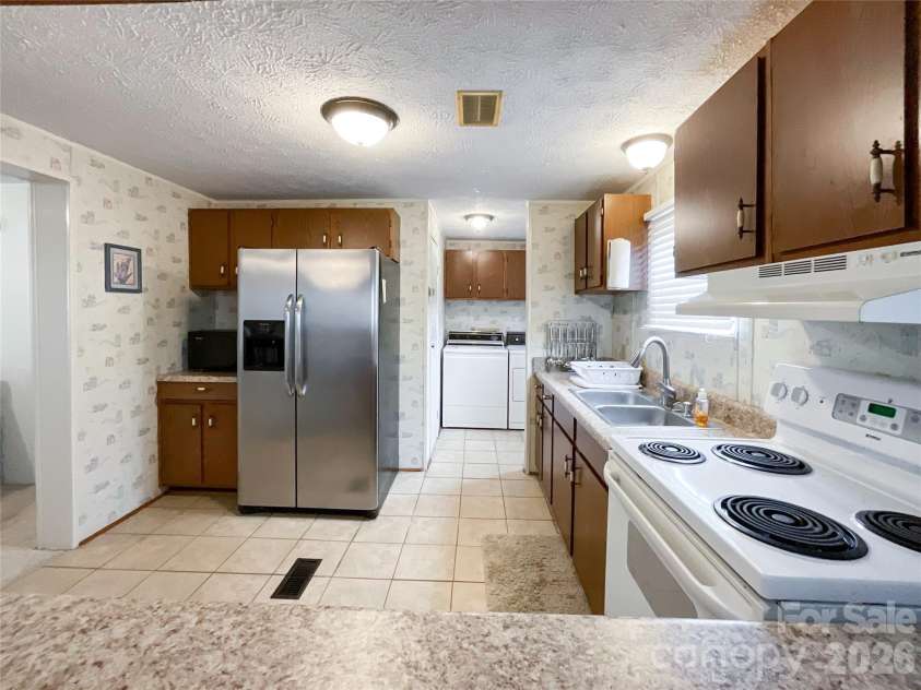 2329 Dolan Lane, Liberty Hill, SC 29074.  MLS# CAR4220837, YatesRealty ID 10807. 