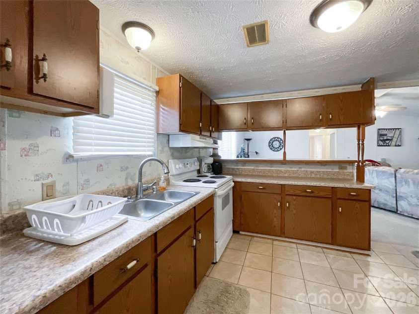 2329 Dolan Lane, Liberty Hill, SC 29074.  MLS# CAR4220837, YatesRealty ID 10807. 
