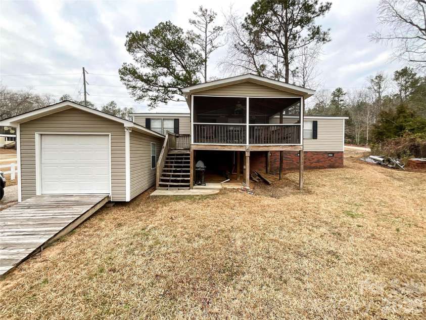 2329 Dolan Lane, Liberty Hill, SC 29074.  MLS# CAR4220837, YatesRealty ID 10807. 