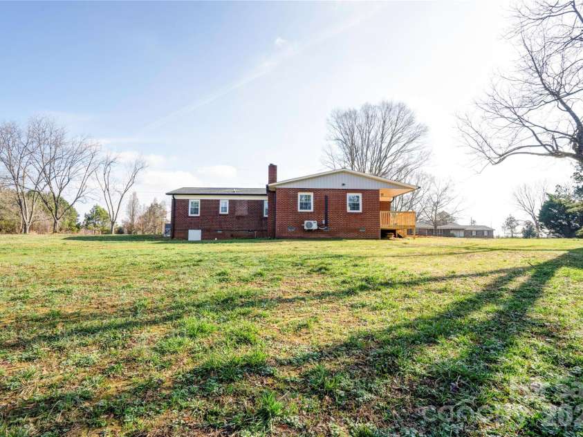 2822 Bettis Road, Grover, NC 28073.  MLS# CAR4333604, YatesRealty ID 10809. Back 