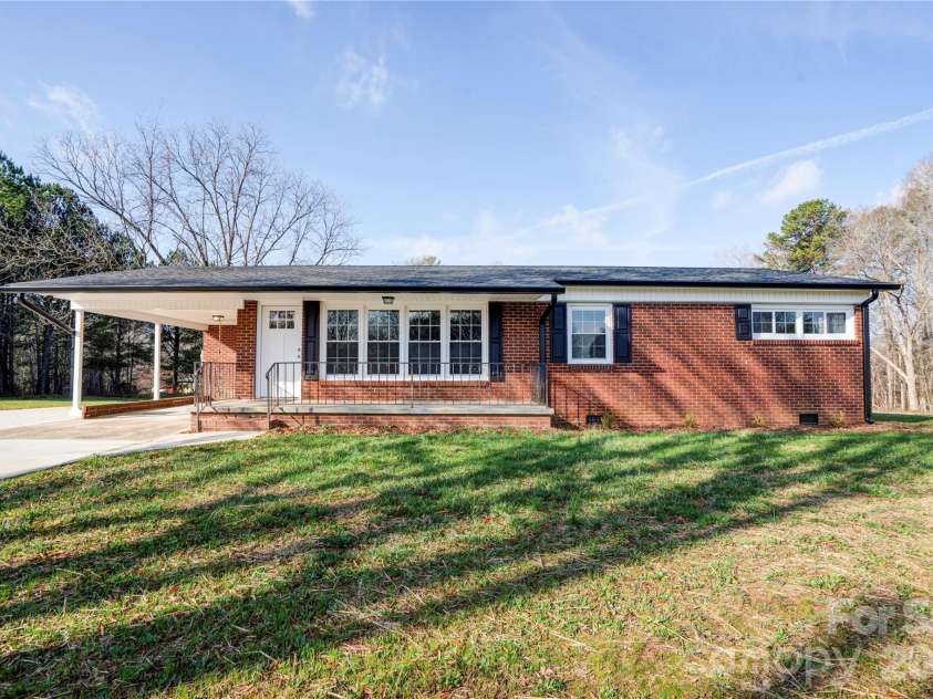2822 Bettis Road, Grover, NC 28073.  MLS# CAR4333604, YatesRealty ID 10809. Front