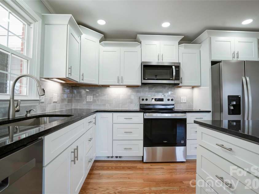 2822 Bettis Road, Grover, NC 28073.  MLS# CAR4333604, YatesRealty ID 10809. Kitchen