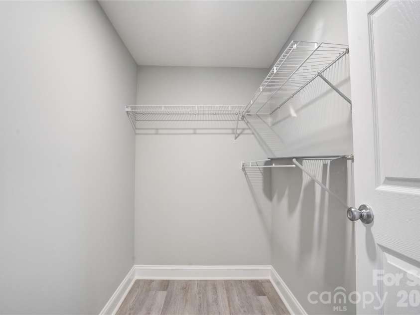 2822 Bettis Road, Grover, NC 28073.  MLS# CAR4333604, YatesRealty ID 10809. Walk-in Closet