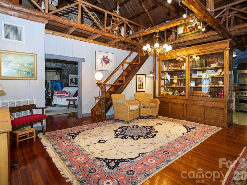 15 Chestnut Street, Tryon, NC 28782.  MLS# CAR4336651, YatesRealty ID 1081. 