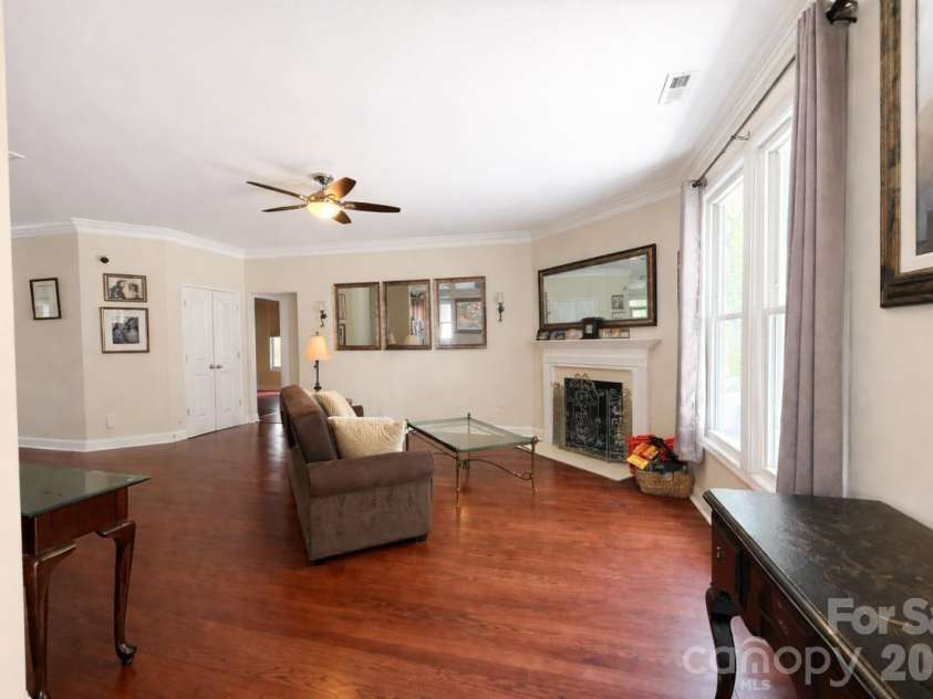 9654 Waltham Court, Charlotte, NC 28269.  MLS# CAR4367492, YatesRealty ID 10811. 