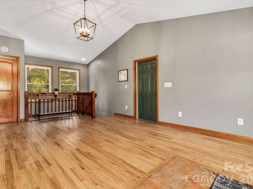 939 Morgan Hill Road, Black Mountain, NC 28711.  MLS# CAR4297863, YatesRealty ID 10812. 