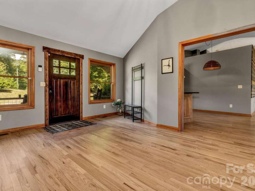 939 Morgan Hill Road, Black Mountain, NC 28711.  MLS# CAR4297863, YatesRealty ID 10812. 