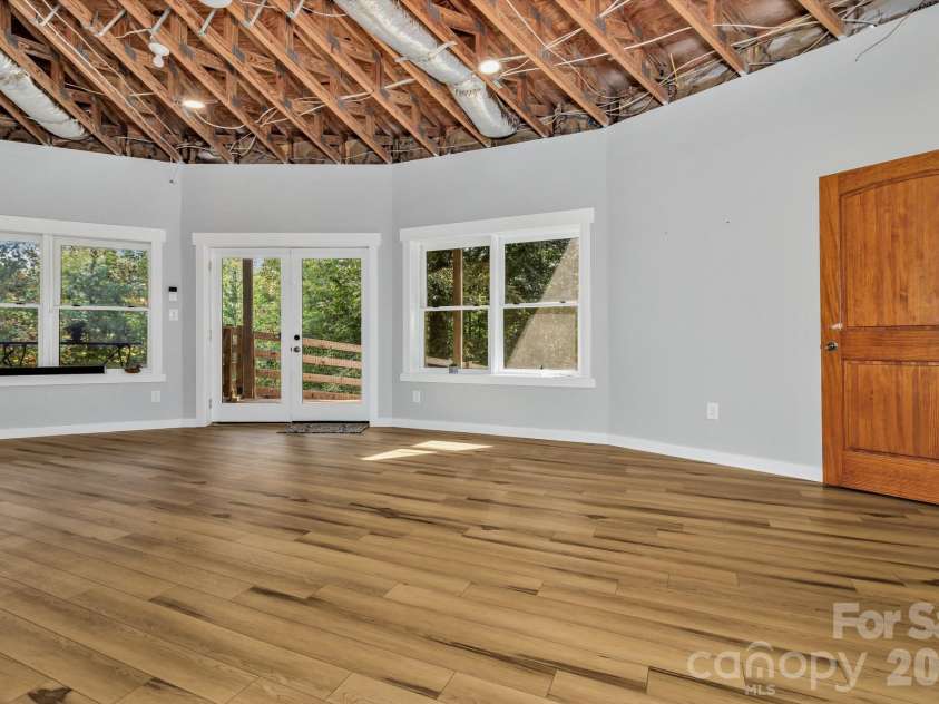 939 Morgan Hill Road, Black Mountain, NC 28711.  MLS# CAR4297863, YatesRealty ID 10812. 