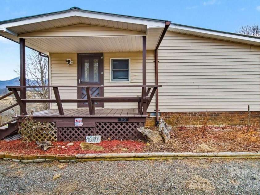 170 Styles Road, Burnsville, NC 28714.  MLS# CAR4350812, YatesRealty ID 10815. 