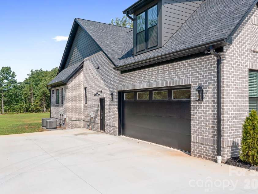 4137 Blair Road, Maiden, NC 28650.  MLS# CAR4414840, YatesRealty ID 10817. 