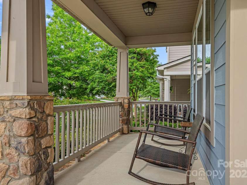 10423 Drake Hill Drive, Huntersville, NC 28078.  MLS# CAR4245339, YatesRealty ID 10819. 