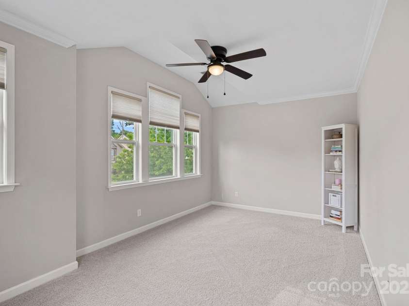 10423 Drake Hill Drive, Huntersville, NC 28078.  MLS# CAR4245339, YatesRealty ID 10819. 