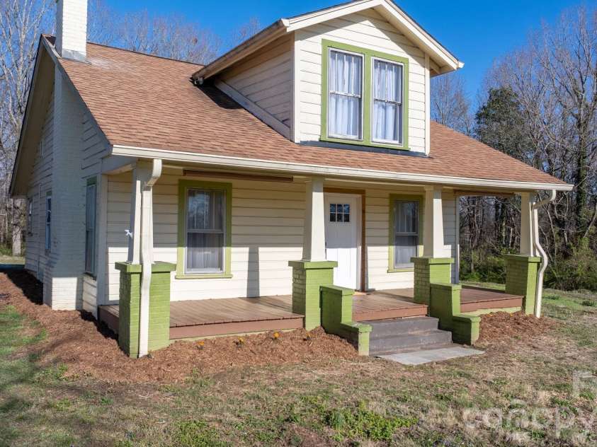 291 Mccrary Place, Lenoir, NC 28645.  MLS# CAR4359008, YatesRealty ID 10819. 