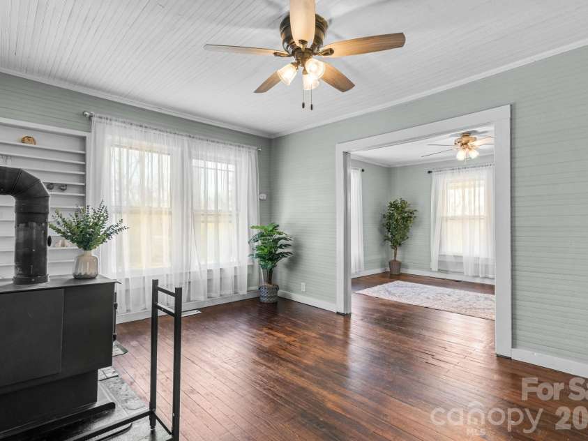 291 Mccrary Place, Lenoir, NC 28645.  MLS# CAR4359008, YatesRealty ID 10819. 