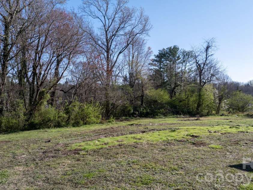 291 Mccrary Place, Lenoir, NC 28645.  MLS# CAR4359008, YatesRealty ID 10819. 