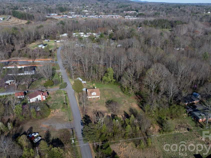 291 Mccrary Place, Lenoir, NC 28645.  MLS# CAR4359008, YatesRealty ID 10819. 