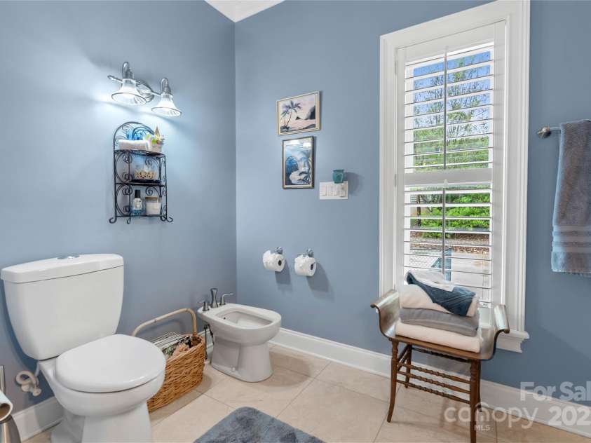 1201 Sunset Lane, Anderson, SC 29626.  MLS# CAR4224408, YatesRealty ID 1082. 