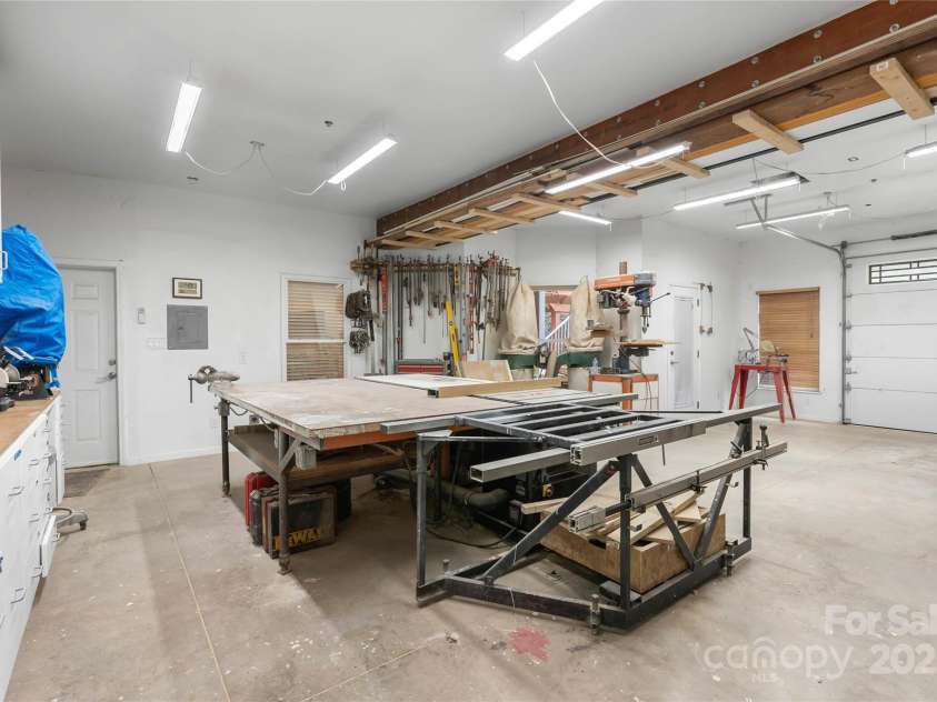 1201 Sunset Lane, Anderson, SC 29626.  MLS# CAR4224408, YatesRealty ID 1082. Workshop