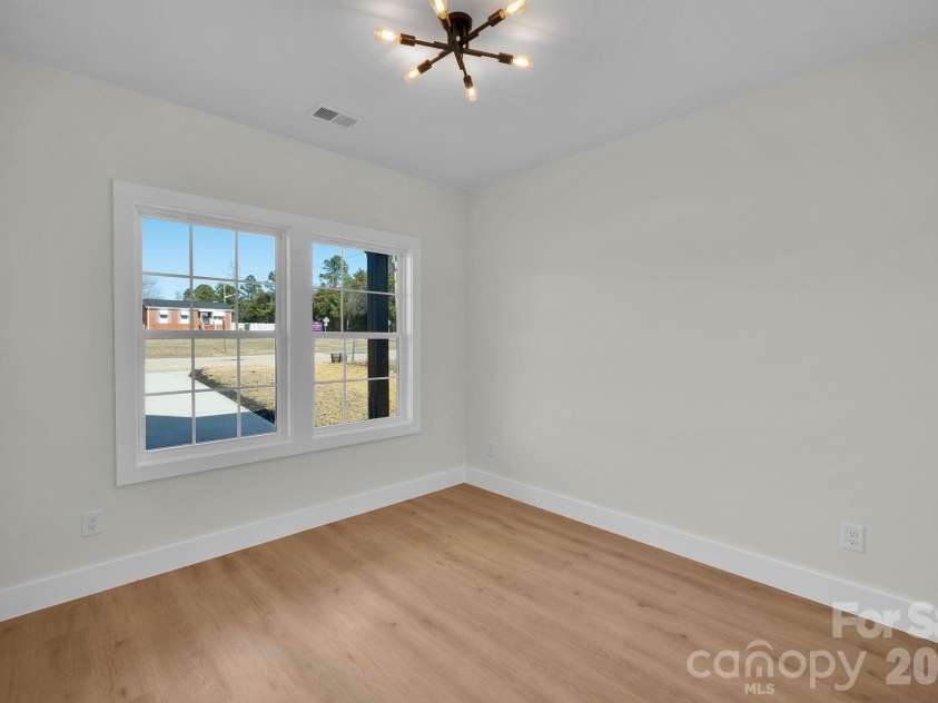 1709 College Plaza, Rock Hill, SC 29730.  MLS# CAR4337314, YatesRealty ID 10820. 