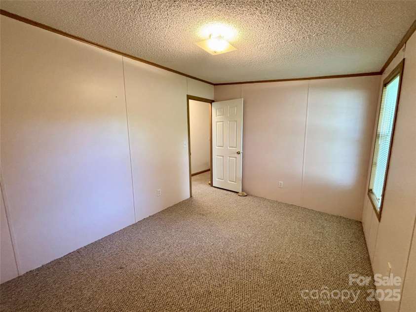 236 Riverwind Drive, Hendersonville, NC 28739.  MLS# CAR4220364, YatesRealty ID 10821. 