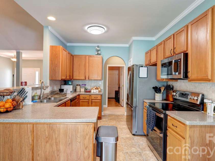 8423 Meadowcreek Village Drive, Locust, NC 28097.  MLS# CAR4364705, YatesRealty ID 10825. 
