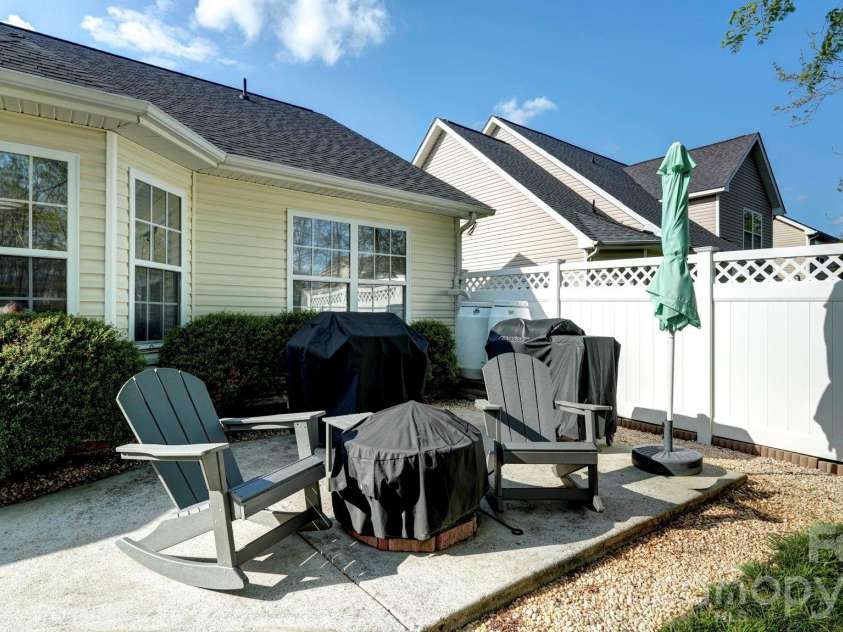 8423 Meadowcreek Village Drive, Locust, NC 28097.  MLS# CAR4364705, YatesRealty ID 10825. 