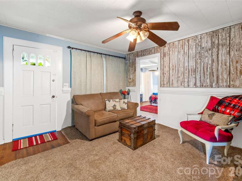8035 Pleasant Grove Road, Charlotte, NC 28216.  MLS# CAR4368062, YatesRealty ID 10826. 