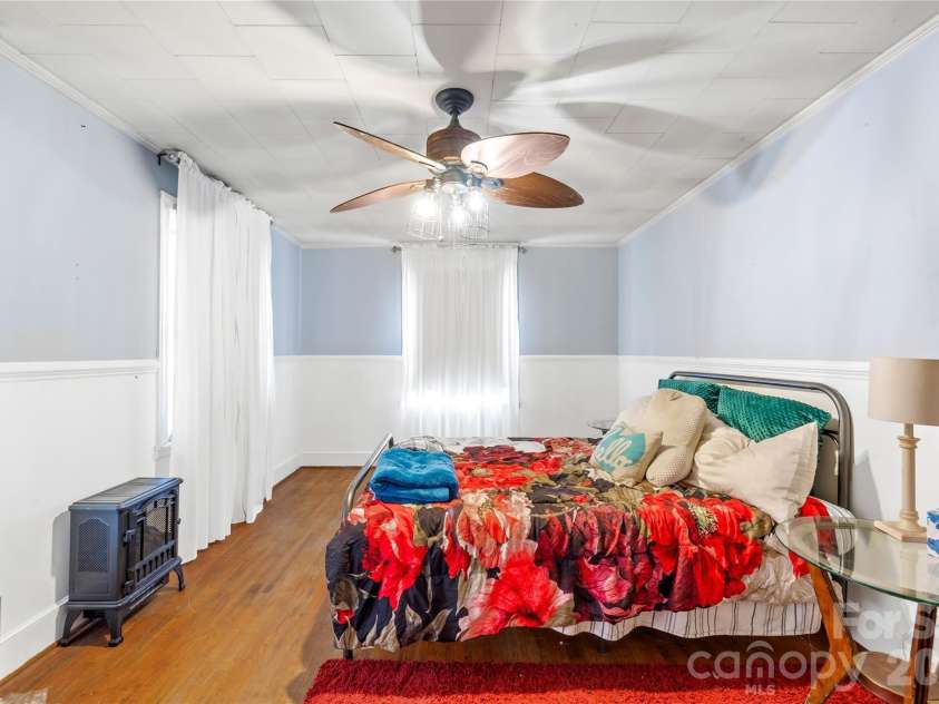 8035 Pleasant Grove Road, Charlotte, NC 28216.  MLS# CAR4368062, YatesRealty ID 10826. 