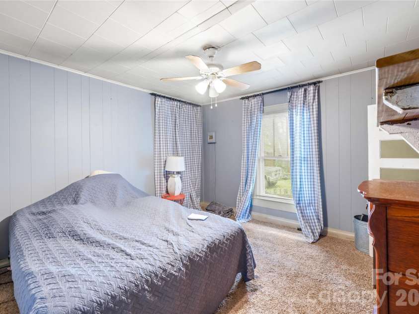 8035 Pleasant Grove Road, Charlotte, NC 28216.  MLS# CAR4368062, YatesRealty ID 10826. 