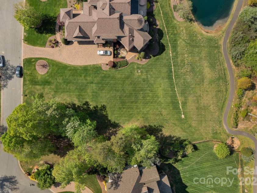 8100 Skye Knoll Drive, Waxhaw, NC 28173.  MLS# CAR4244698, YatesRealty ID 10827. 