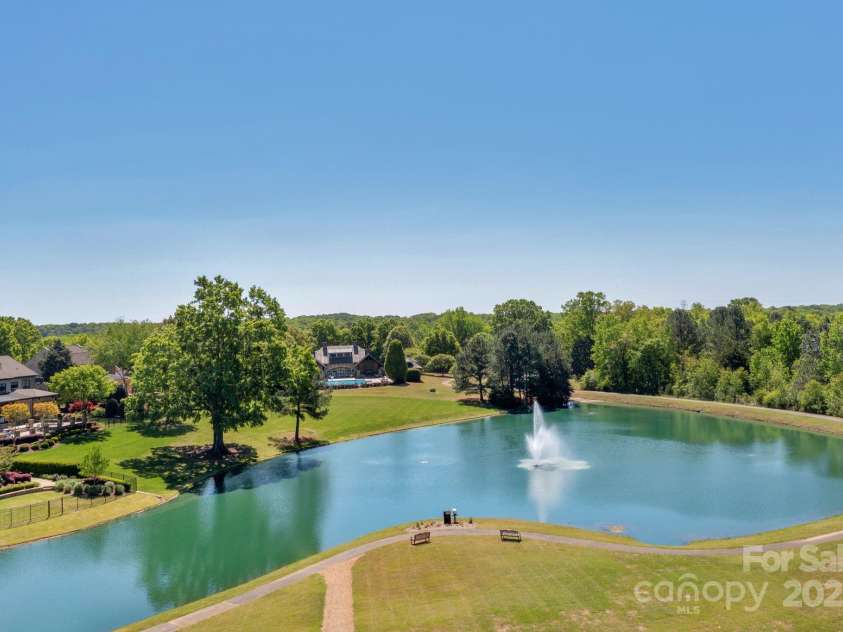 8100 Skye Knoll Drive, Waxhaw, NC 28173.  MLS# CAR4244698, YatesRealty ID 10827. 