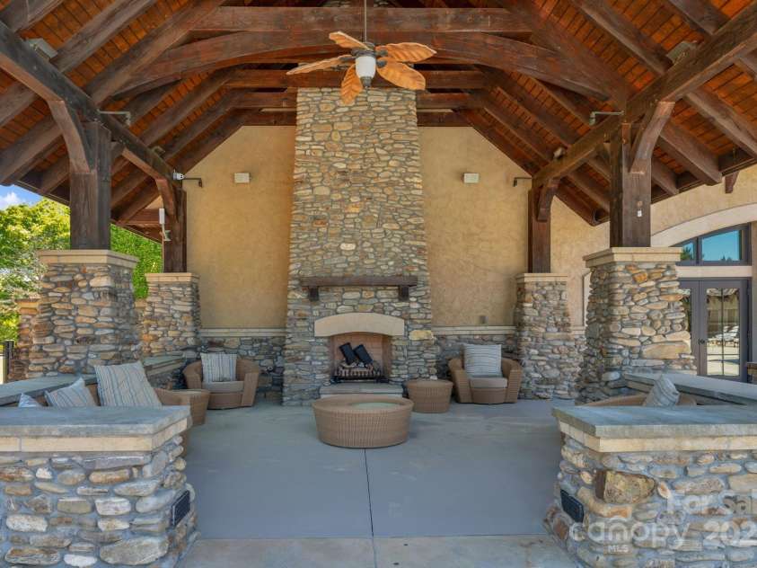 8100 Skye Knoll Drive, Waxhaw, NC 28173.  MLS# CAR4244698, YatesRealty ID 10827. Clubhouse