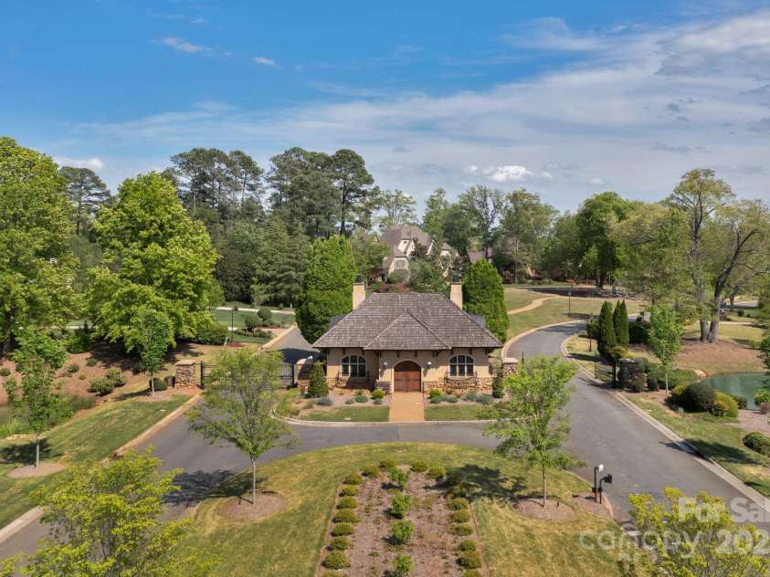 8100 Skye Knoll Drive, Waxhaw, NC 28173.  MLS# CAR4244698, YatesRealty ID 10827. Entrance to Gated Skyecroft