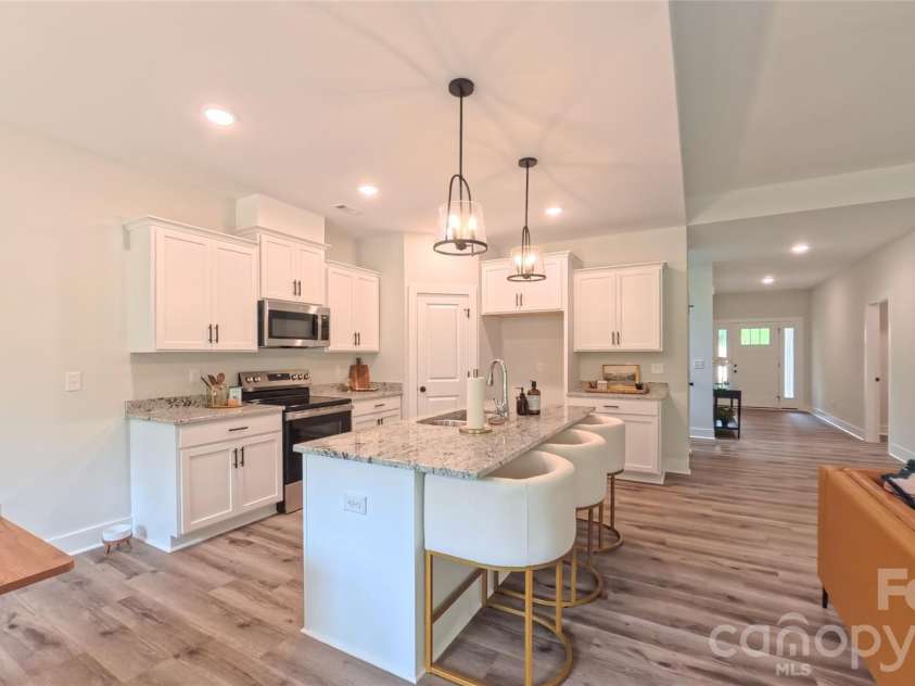 3065 Meadowcrest Drive, Clover, SC 29710.  MLS# CAR4293499, YatesRealty ID 1083. 