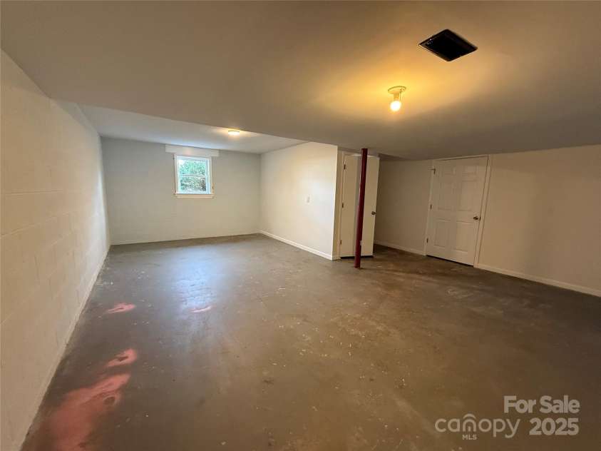 4554 Horseshoe Bend Road, Hudson, NC 28638.  MLS# CAR4328370, YatesRealty ID 1083. 