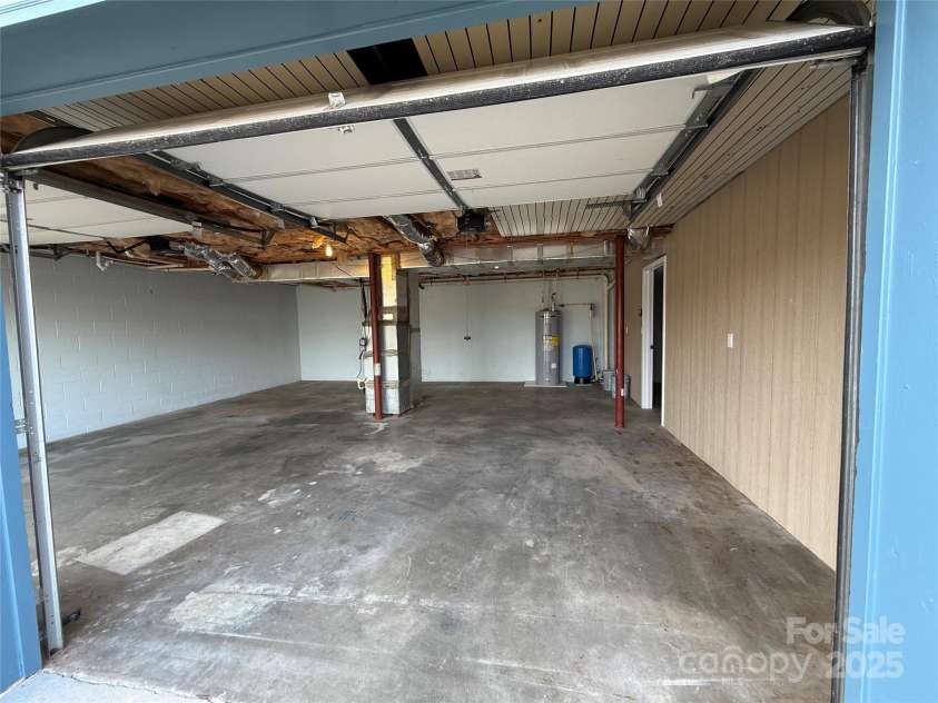 4554 Horseshoe Bend Road, Hudson, NC 28638.  MLS# CAR4328370, YatesRealty ID 1083. 