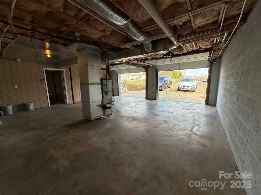 4554 Horseshoe Bend Road, Hudson, NC 28638.  MLS# CAR4328370, YatesRealty ID 1083. 