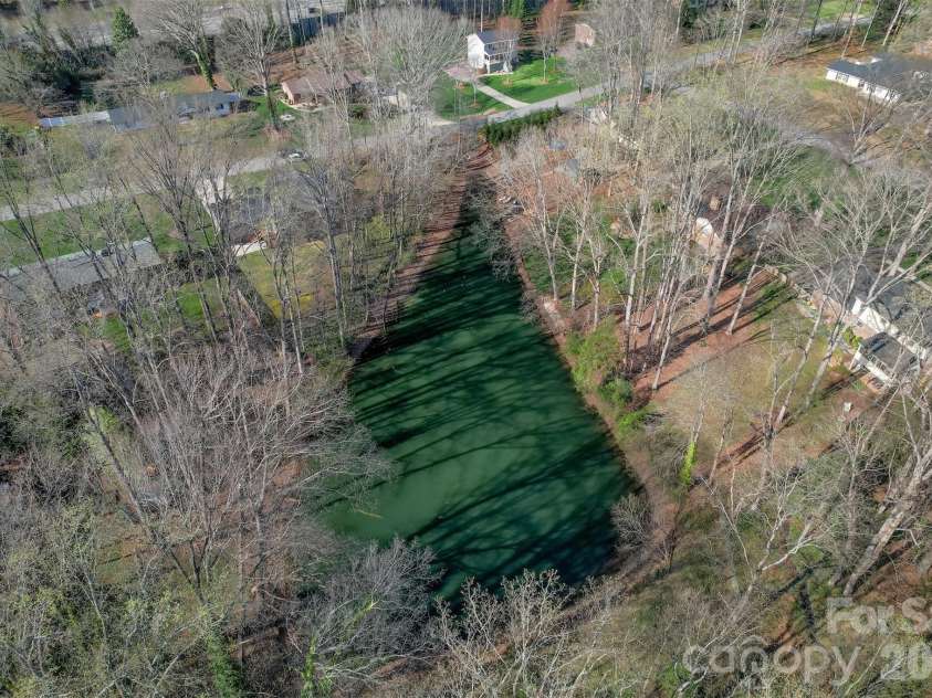 6729 Rollingwood Drive, Clemmons, NC 27012.  MLS# CAR4356578, YatesRealty ID 10830. 